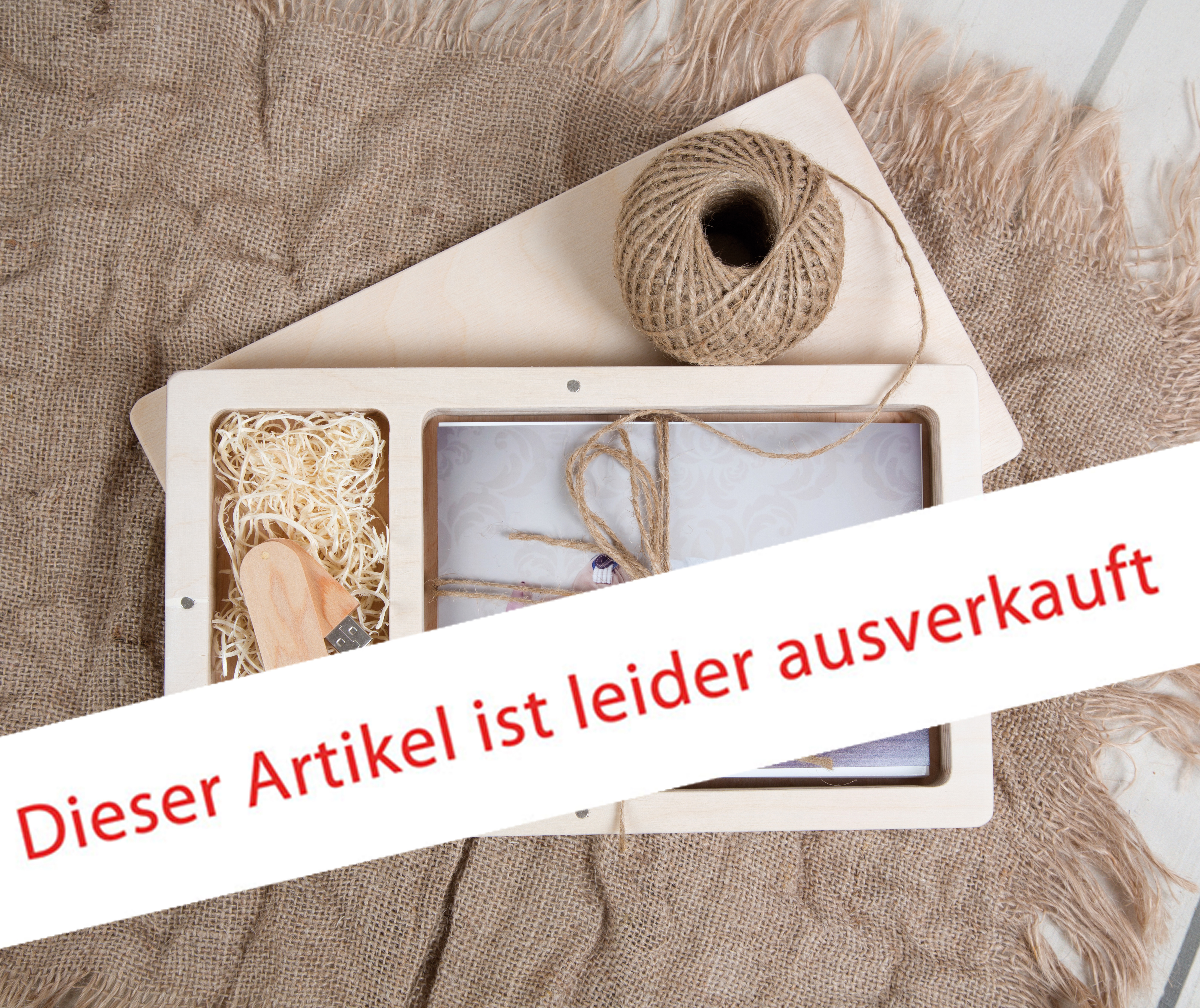 Rechteckige Fotobox aus Holz für 13x18 cm Fotos & sämtliche USB-Stick Größen
